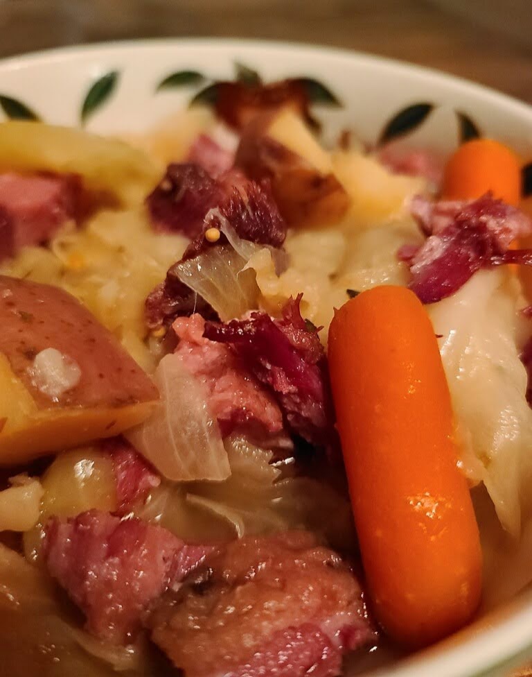 Slow cooker corned beef and cabbage