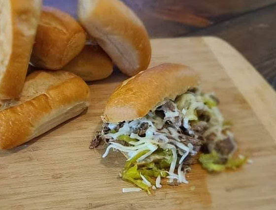 Easy Crockpot Italian Beef Sandwiches