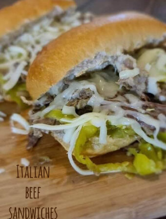 Easy Crockpot Italian Beef Sandwiches